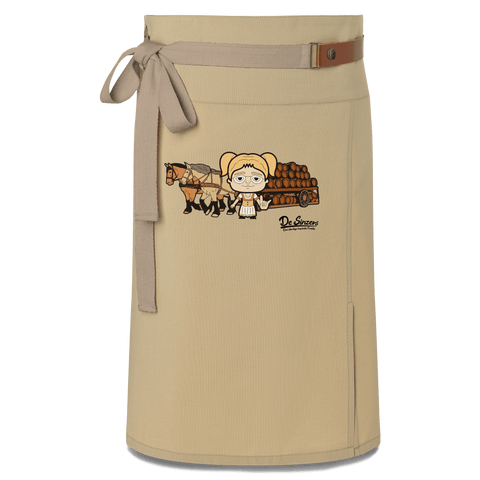Die Jung Sinzerin Pferdegespann Schuerze Vorbinder Sand Nendlberg Front